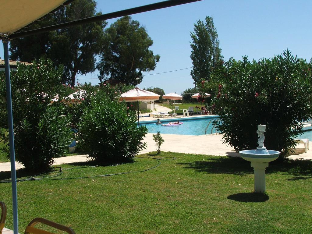 Irinna Hotel Svoronata Esterno foto