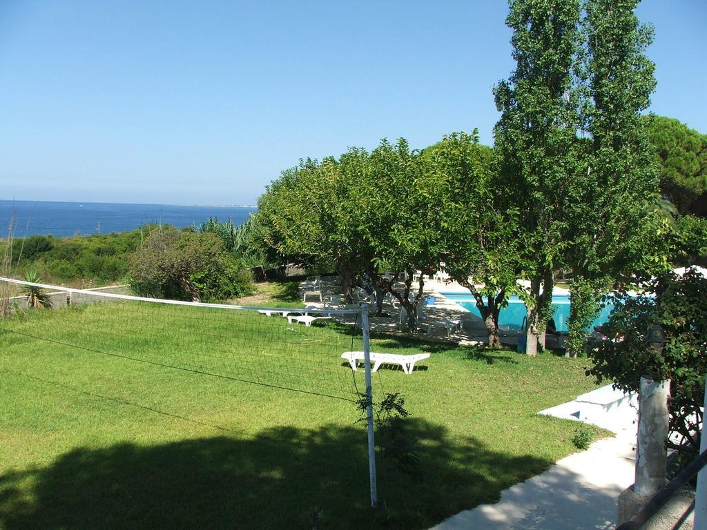 Irinna Hotel Svoronata Esterno foto
