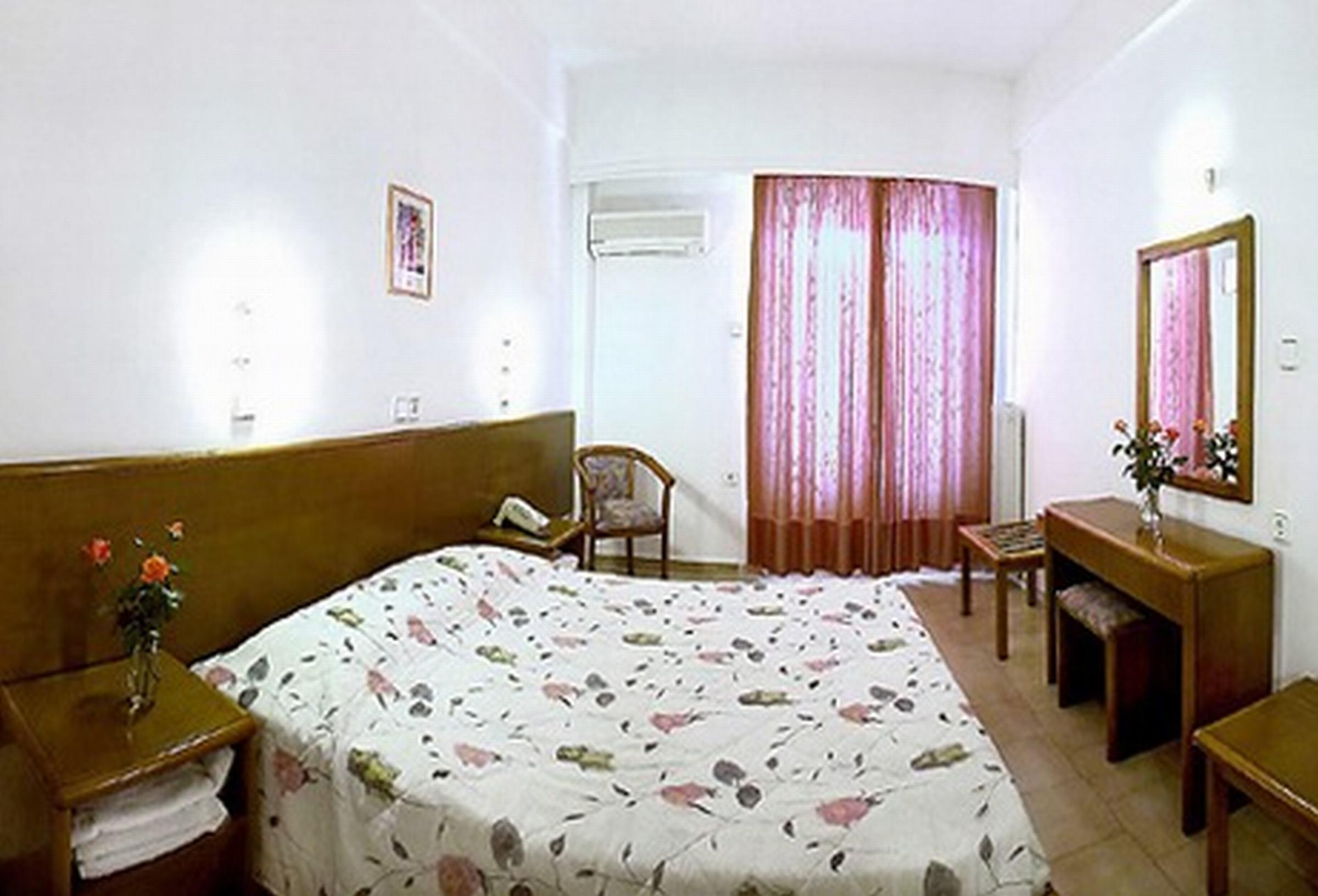 Irinna Hotel Svoronata Esterno foto