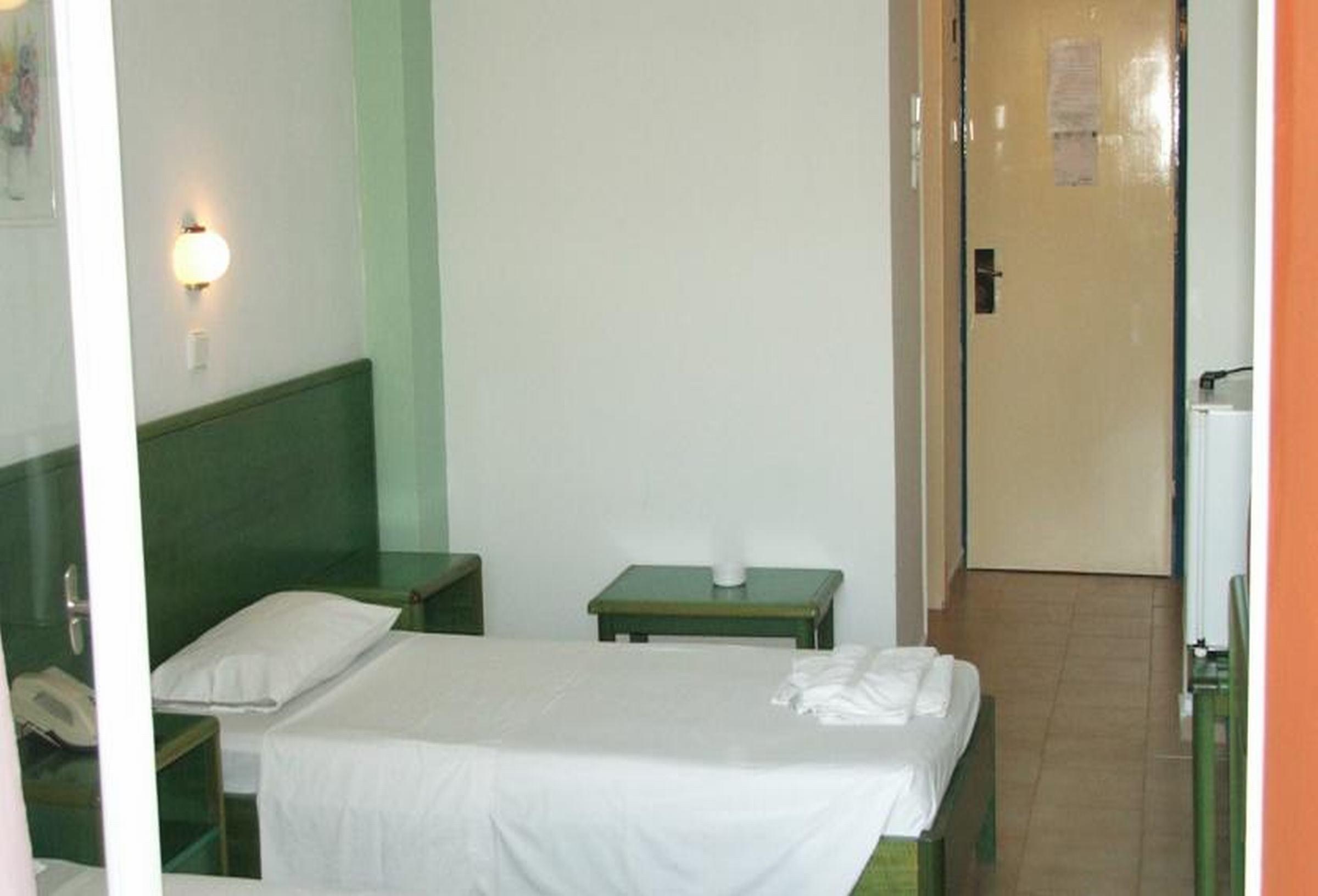 Irinna Hotel Svoronata Esterno foto