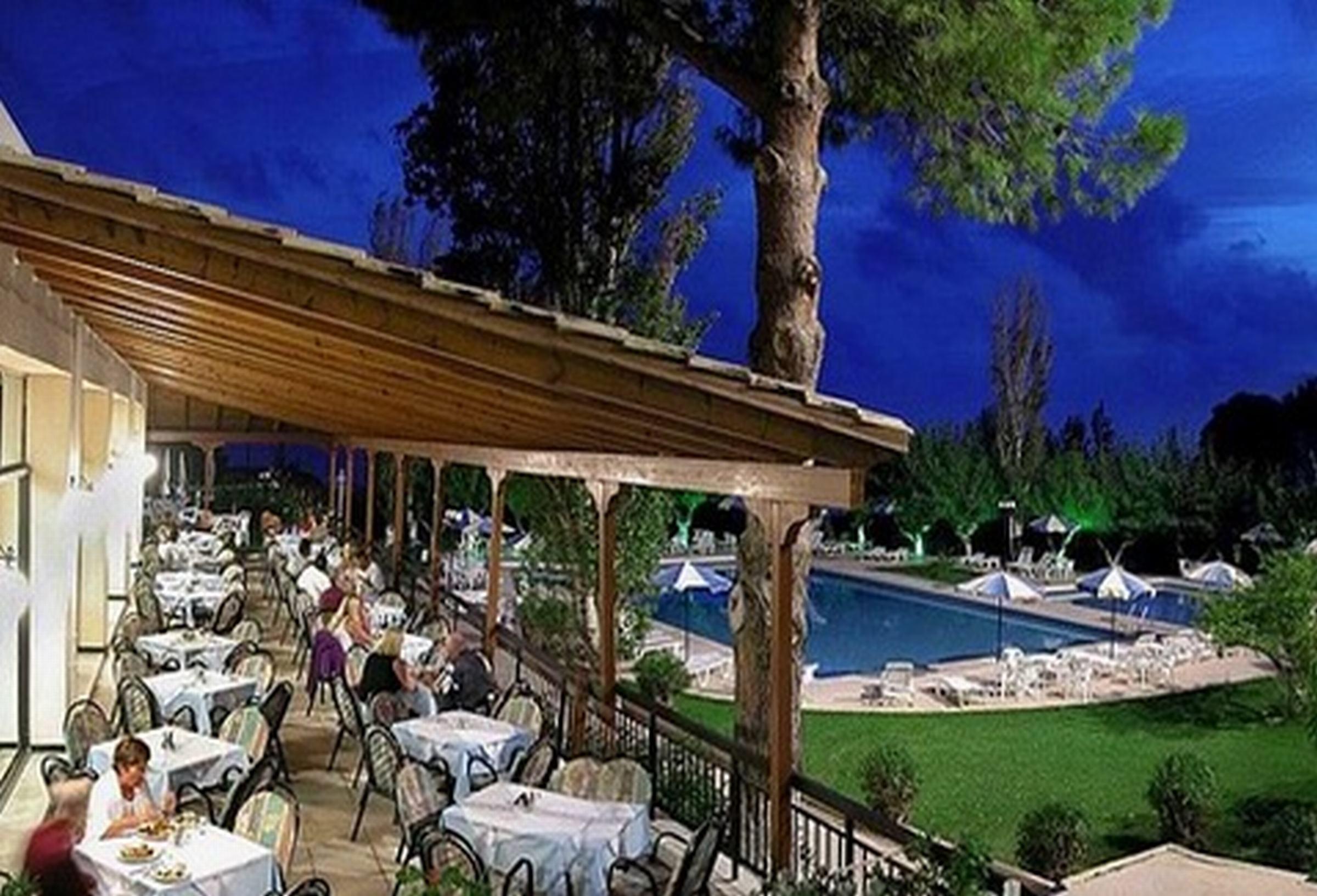 Irinna Hotel Svoronata Esterno foto
