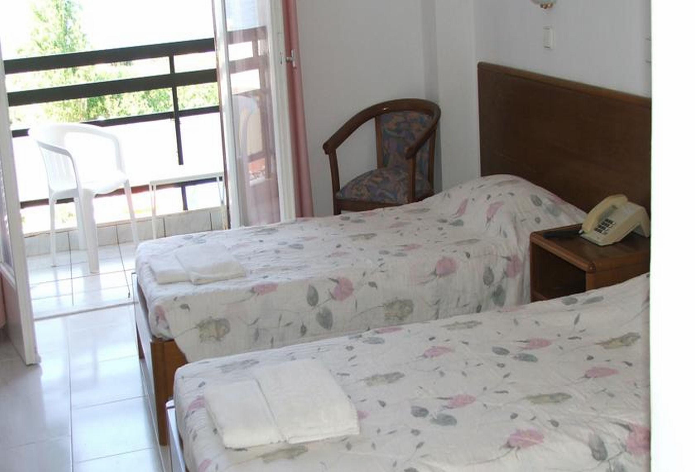 Irinna Hotel Svoronata Esterno foto
