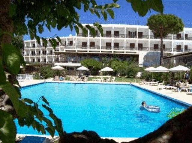 Irinna Hotel Svoronata Esterno foto