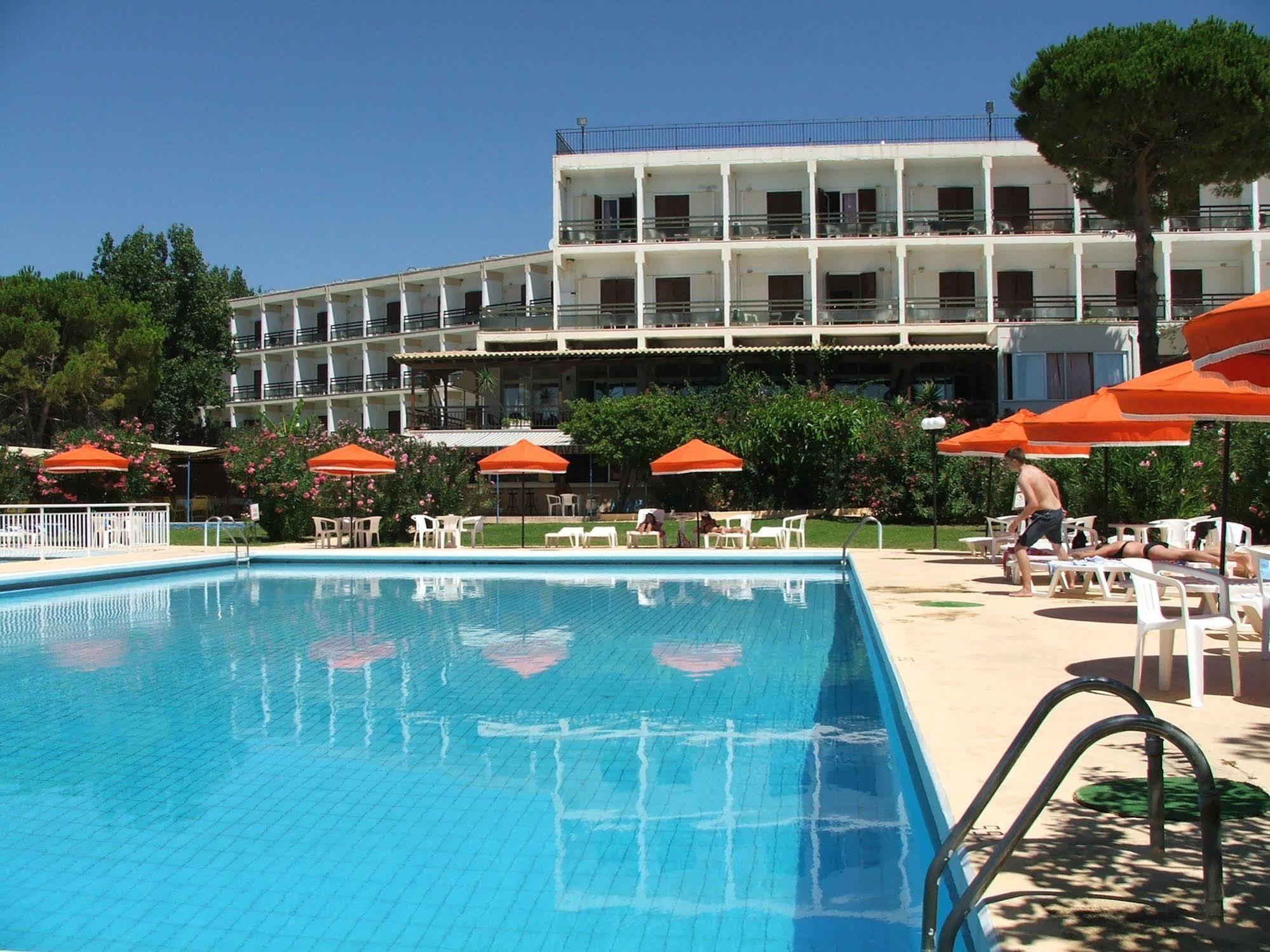 Irinna Hotel Svoronata Esterno foto