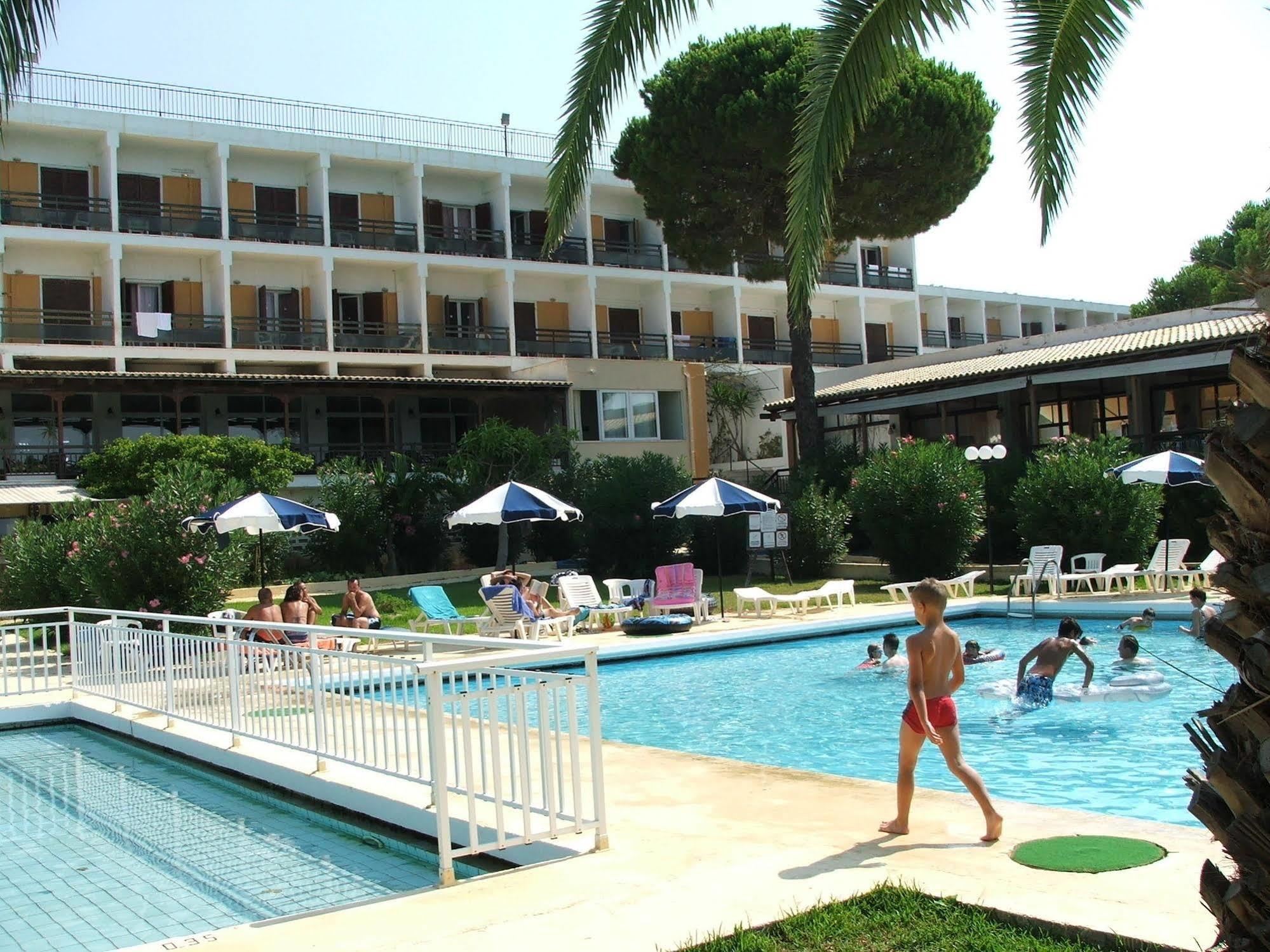 Irinna Hotel Svoronata Esterno foto