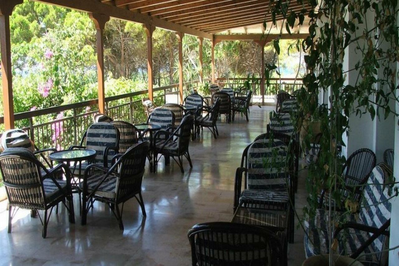 Irinna Hotel Svoronata Esterno foto